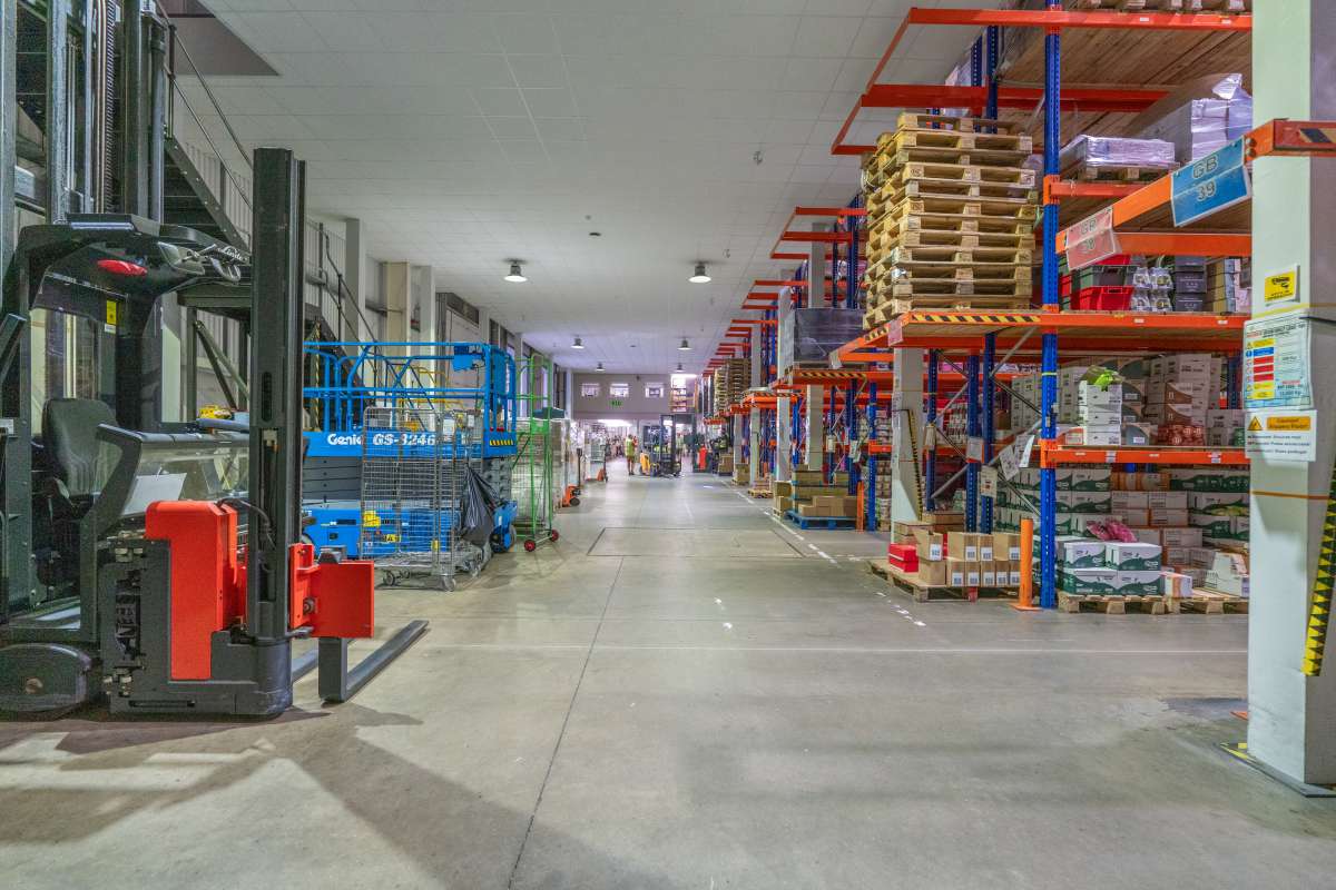 Industrial Unit in Nursling - photo 3