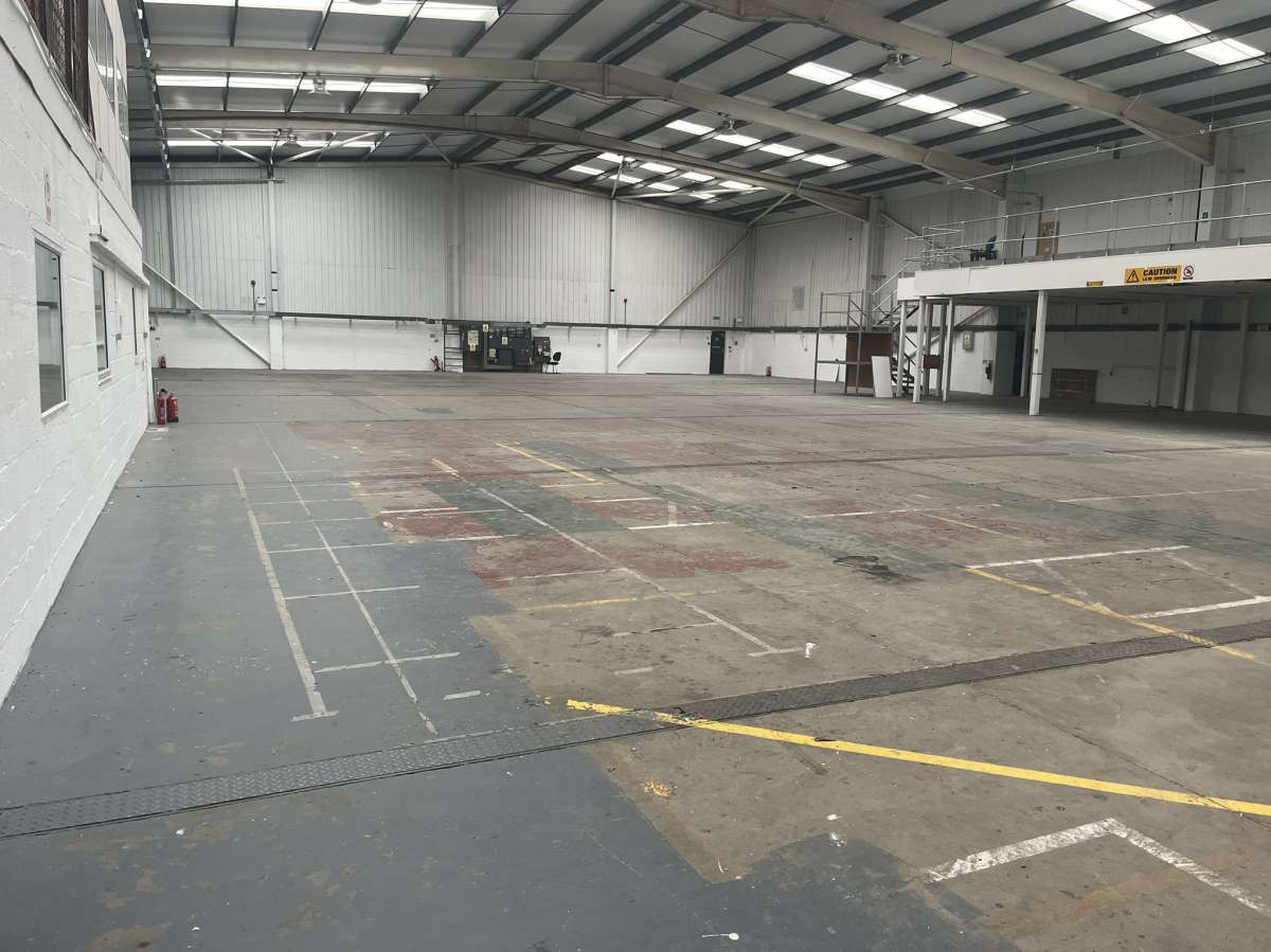 Industrial Unit in Gosport - photo 4