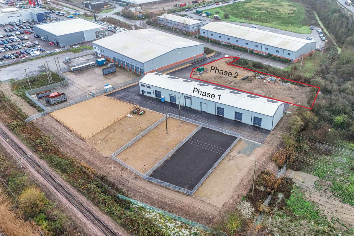 Industrial Unit in King's Lynn - photo 3