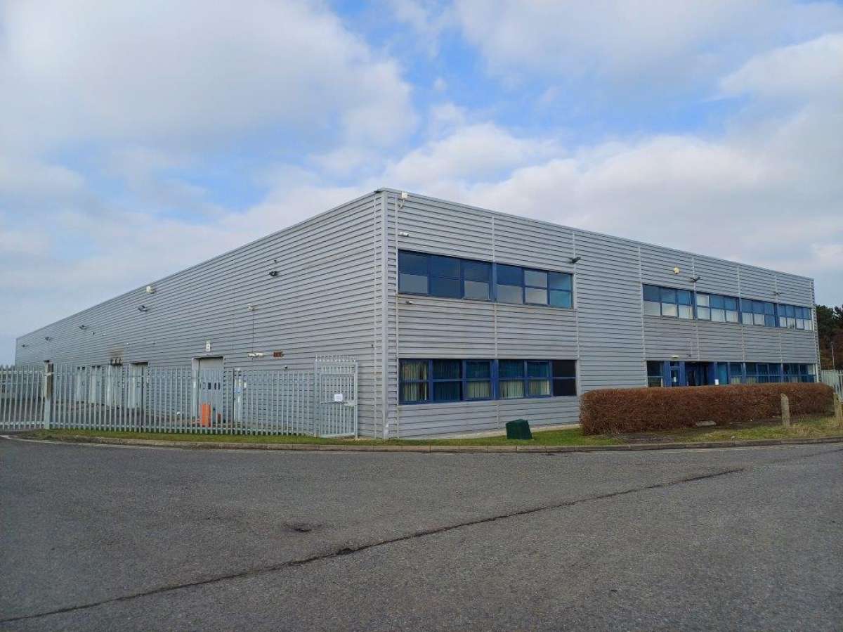 Industrial Unit in Corby - photo 2