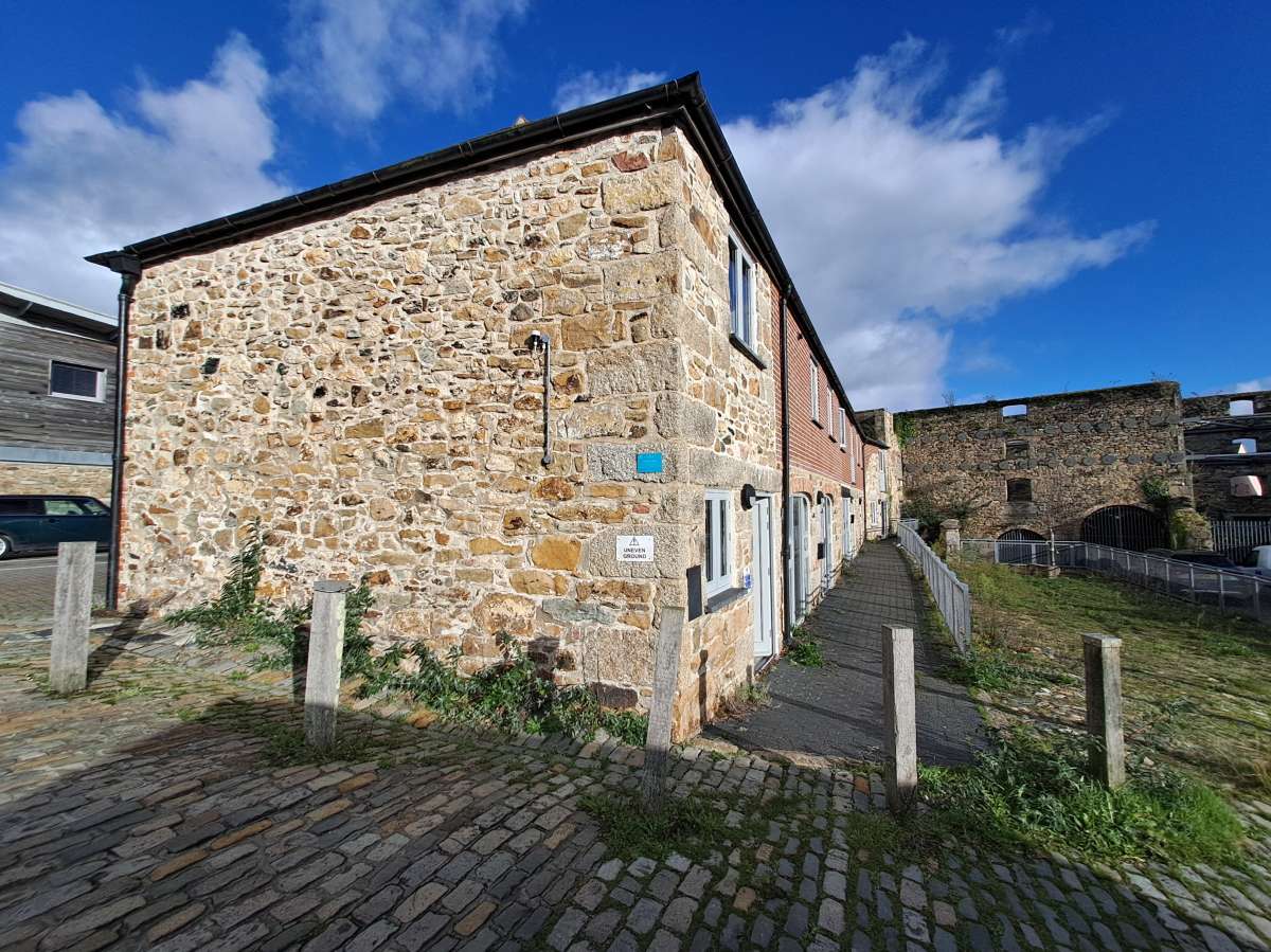 Industrial Unit in Hayle - photo 2