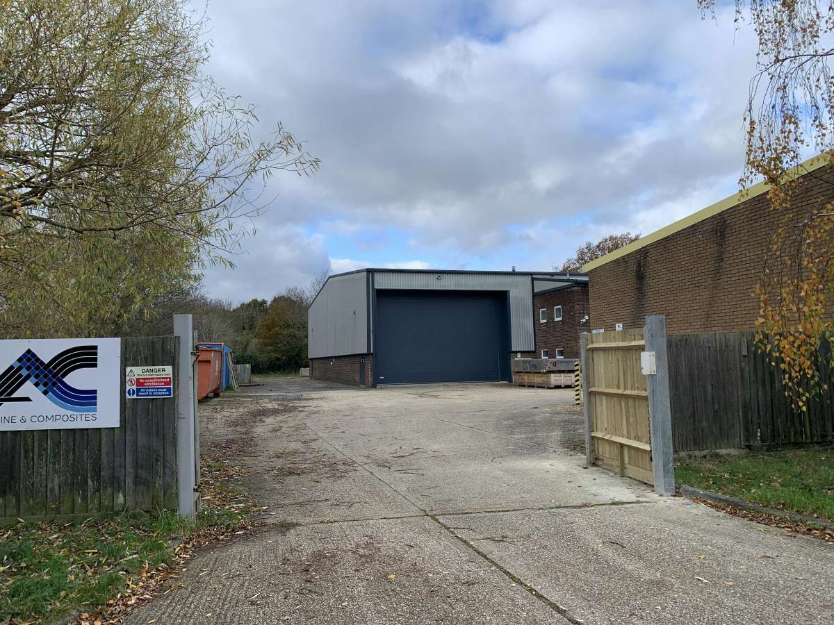 Industrial Unit in Gosport - photo 4
