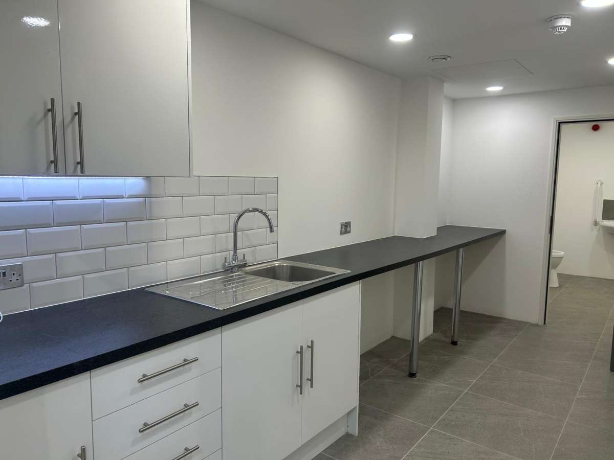 Industrial Unit in Reading - photo 4