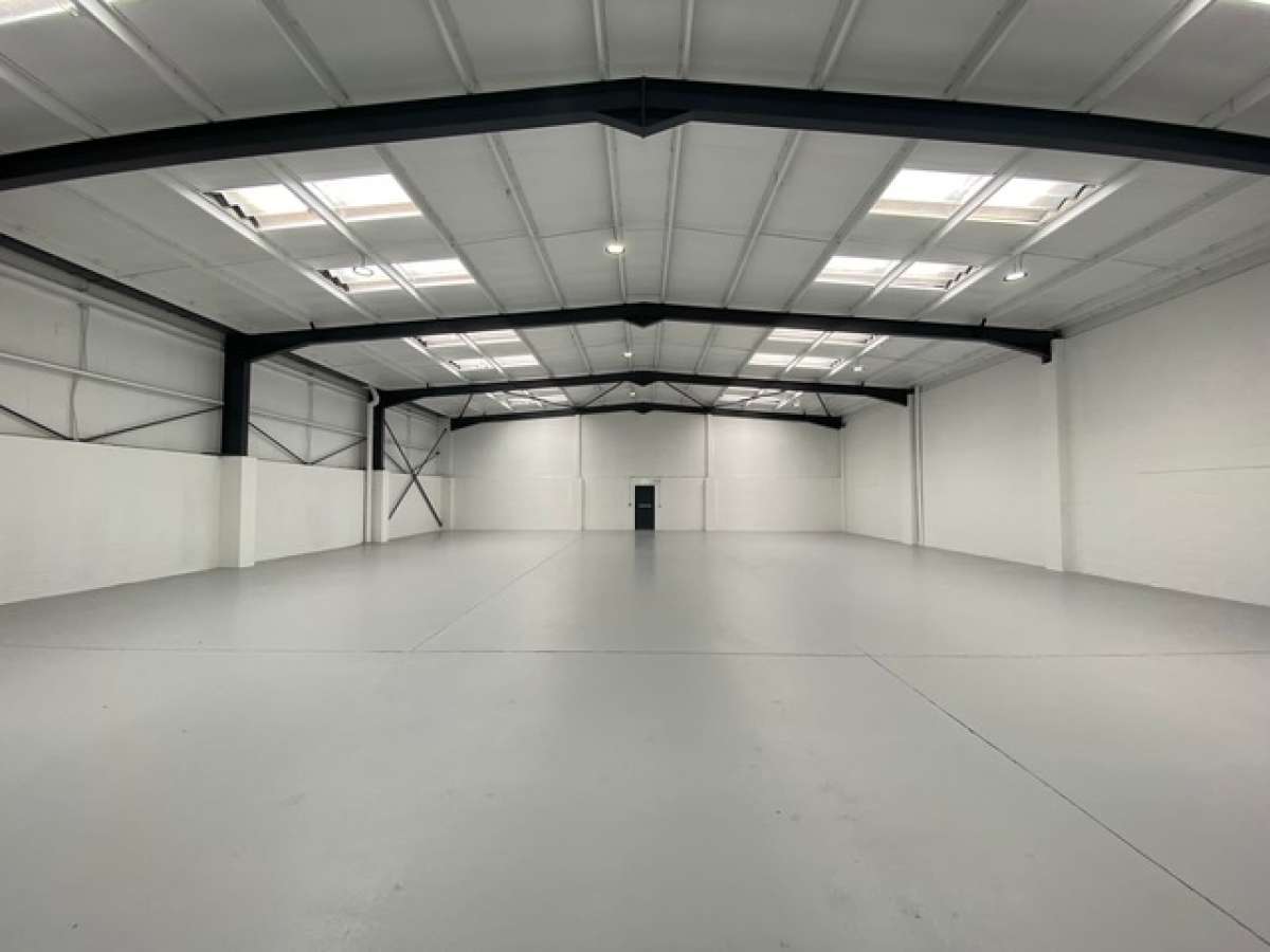 Industrial Unit in Willenhall - photo 3