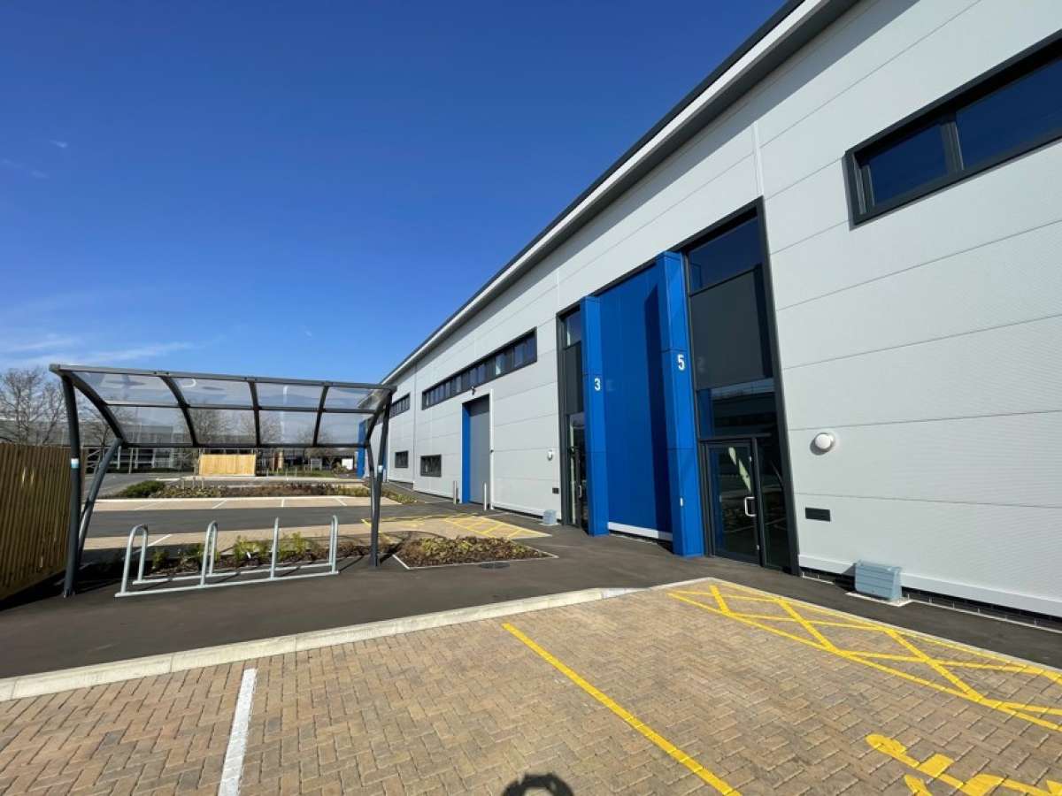 Industrial Unit in Eynsham - photo 3