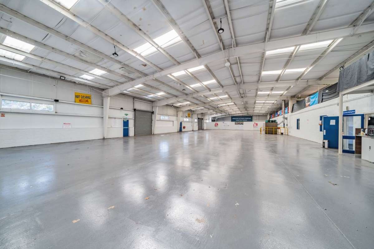 Industrial Unit in Plymouth - photo 2