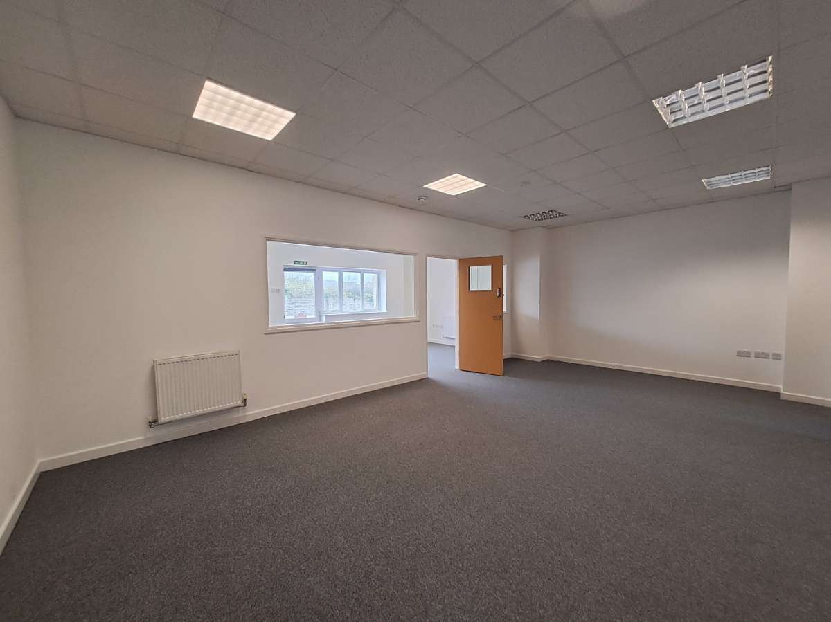 Industrial Unit in Helston - photo 4