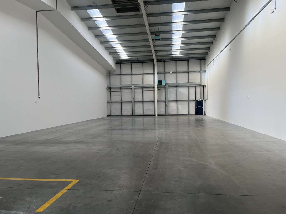Industrial Unit in Southampton - photo 3