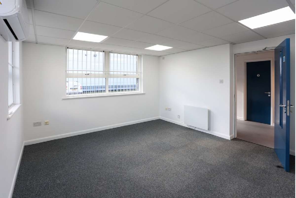 Industrial Unit in Birmingham - photo 4