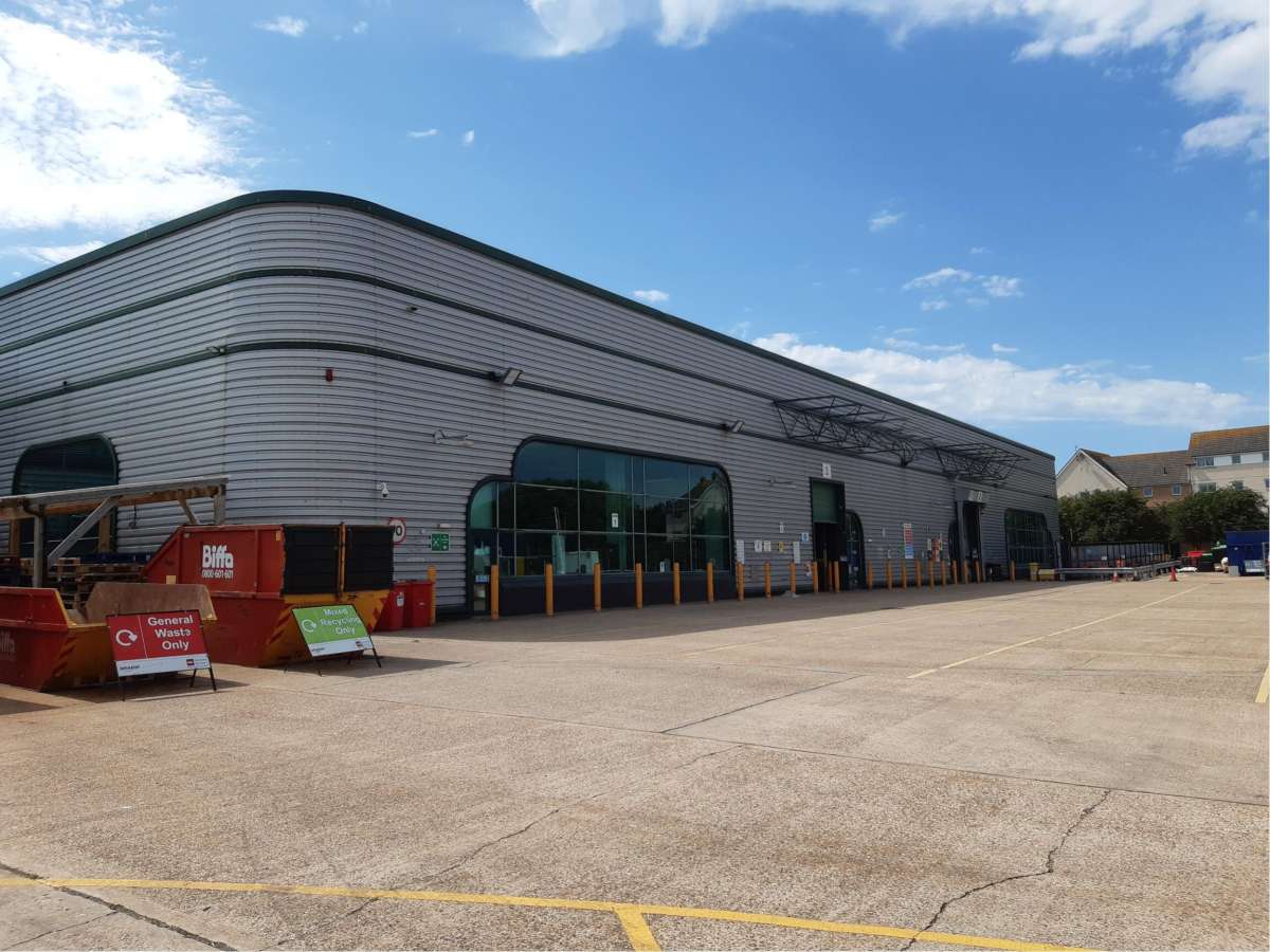 Industrial Unit in Littlehampton - photo 4