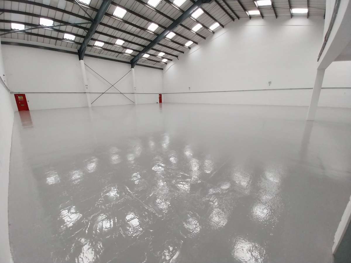 Industrial Unit in Croydon - photo 2