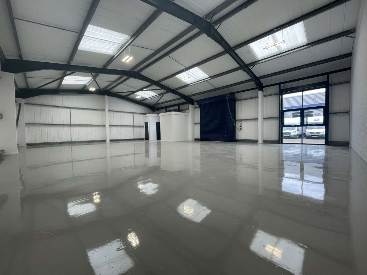 Industrial Unit in Mitcham - photo 2