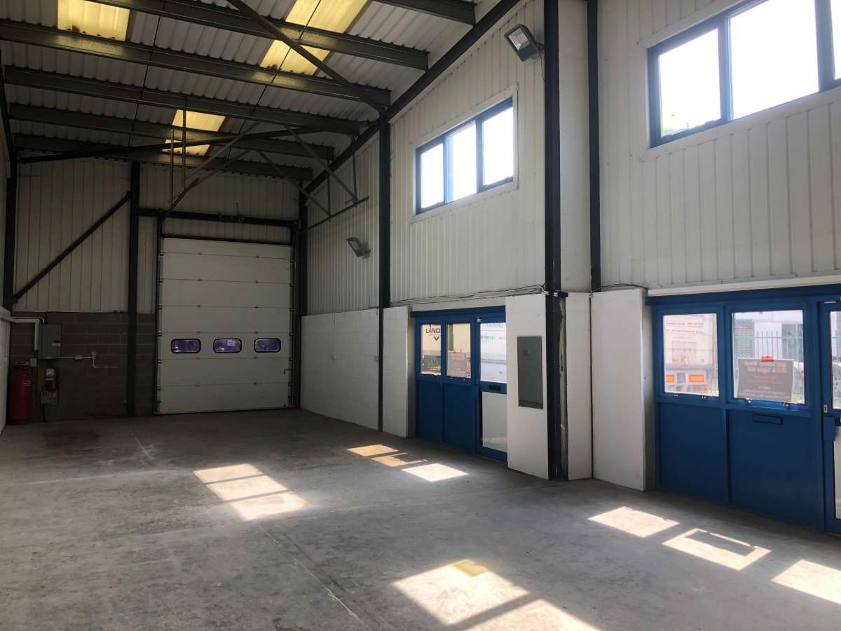 Industrial Unit in Lancing - photo 4