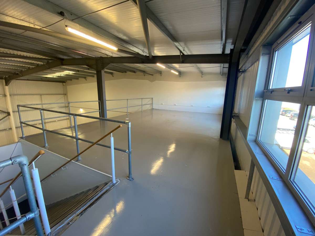 Industrial Unit in Sutton - photo 4