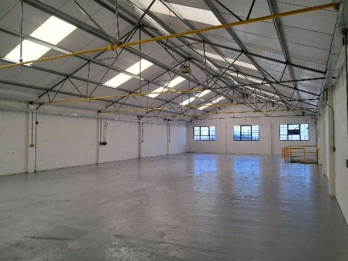 Industrial Unit in Chessington - photo 2