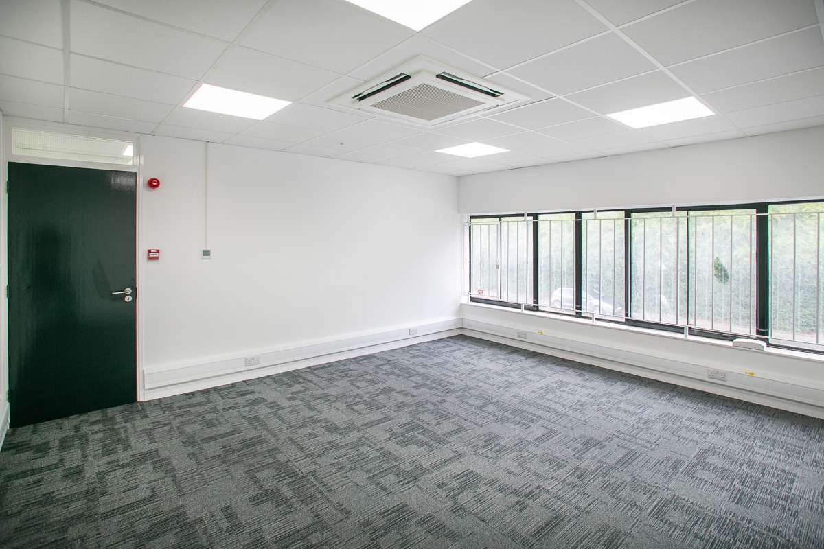 Industrial Unit in Bermondsey - photo 2
