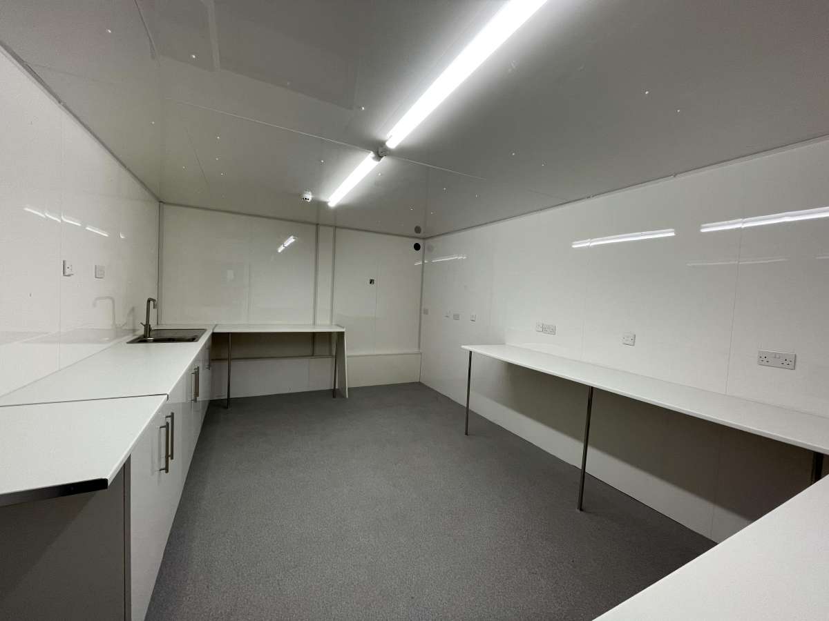 Industrial Unit in Halifax - photo 3