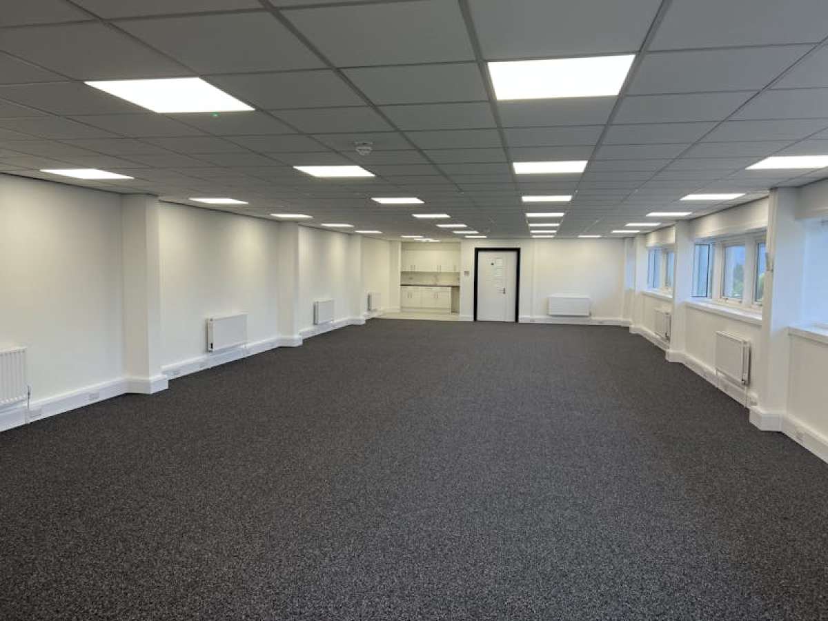 Industrial Unit in Portsmouth - photo 3