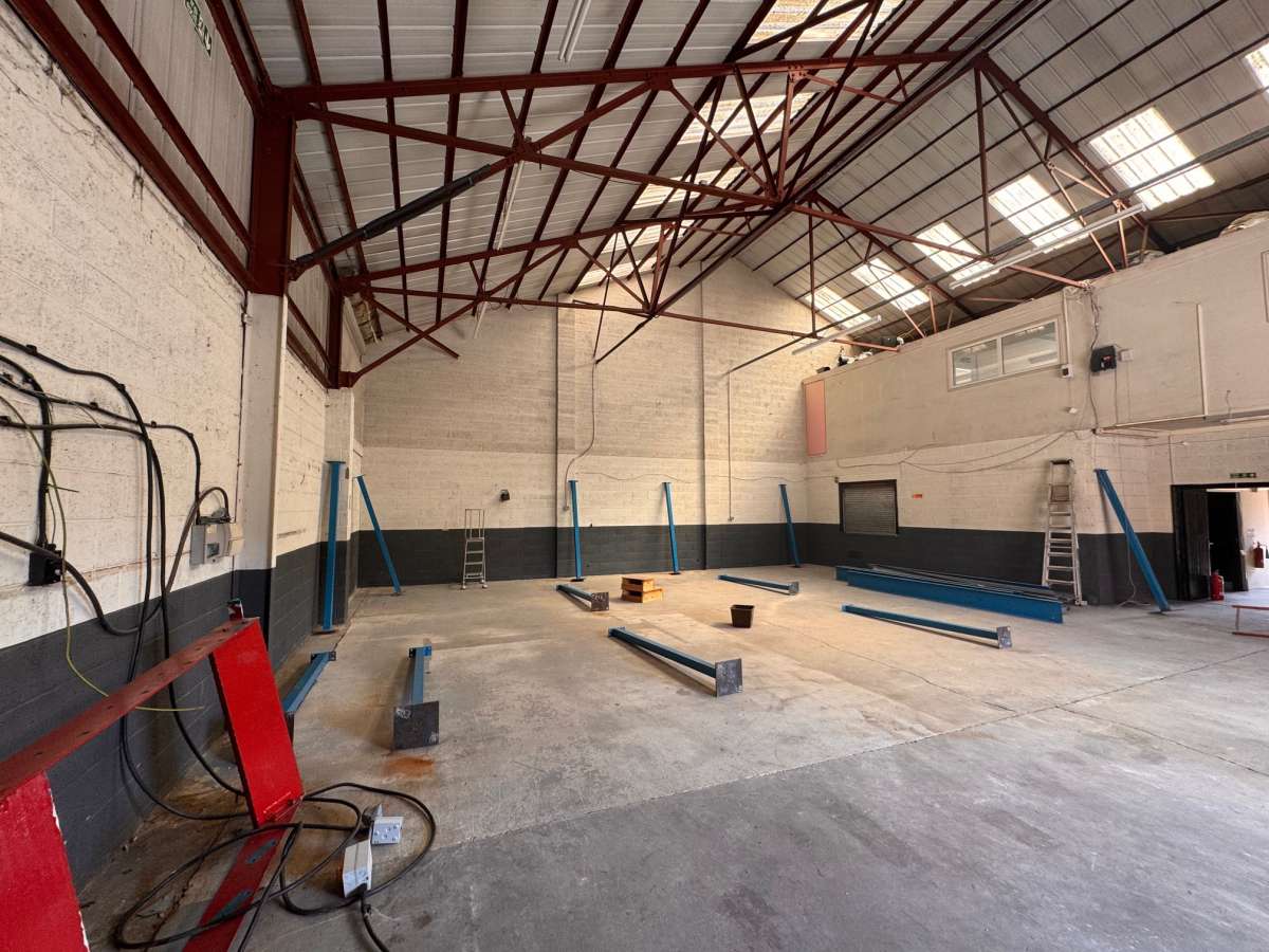 Industrial Unit in Leicester - photo 3