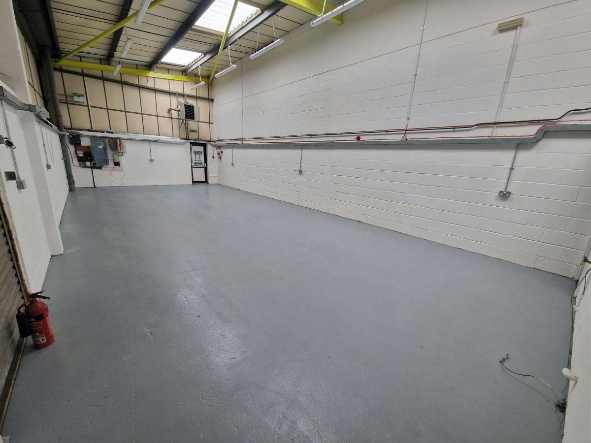 Industrial Unit in Portsmouth - photo 3