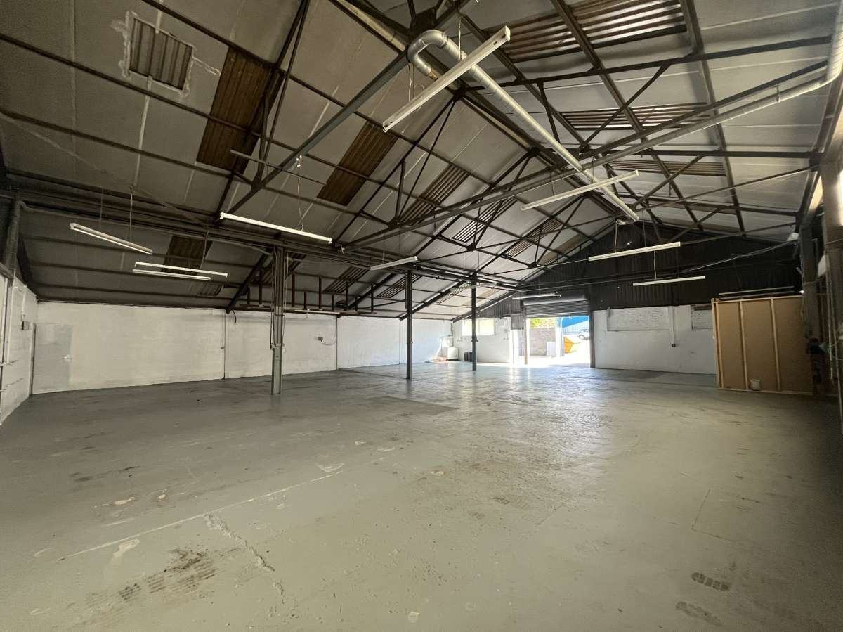 Industrial Unit in Neath - photo 4