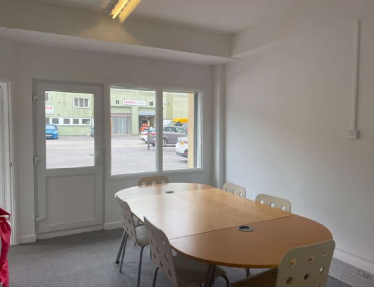 Industrial Unit in Bath - photo 3