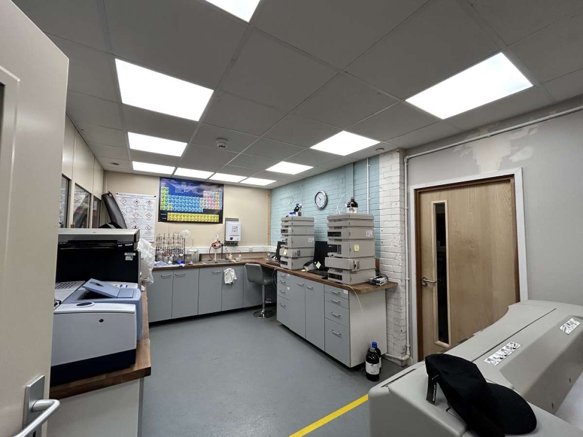 Industrial Unit in Melton Mowbray - photo 3