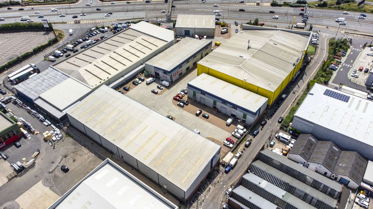 Industrial Unit in Edmonton - photo 4