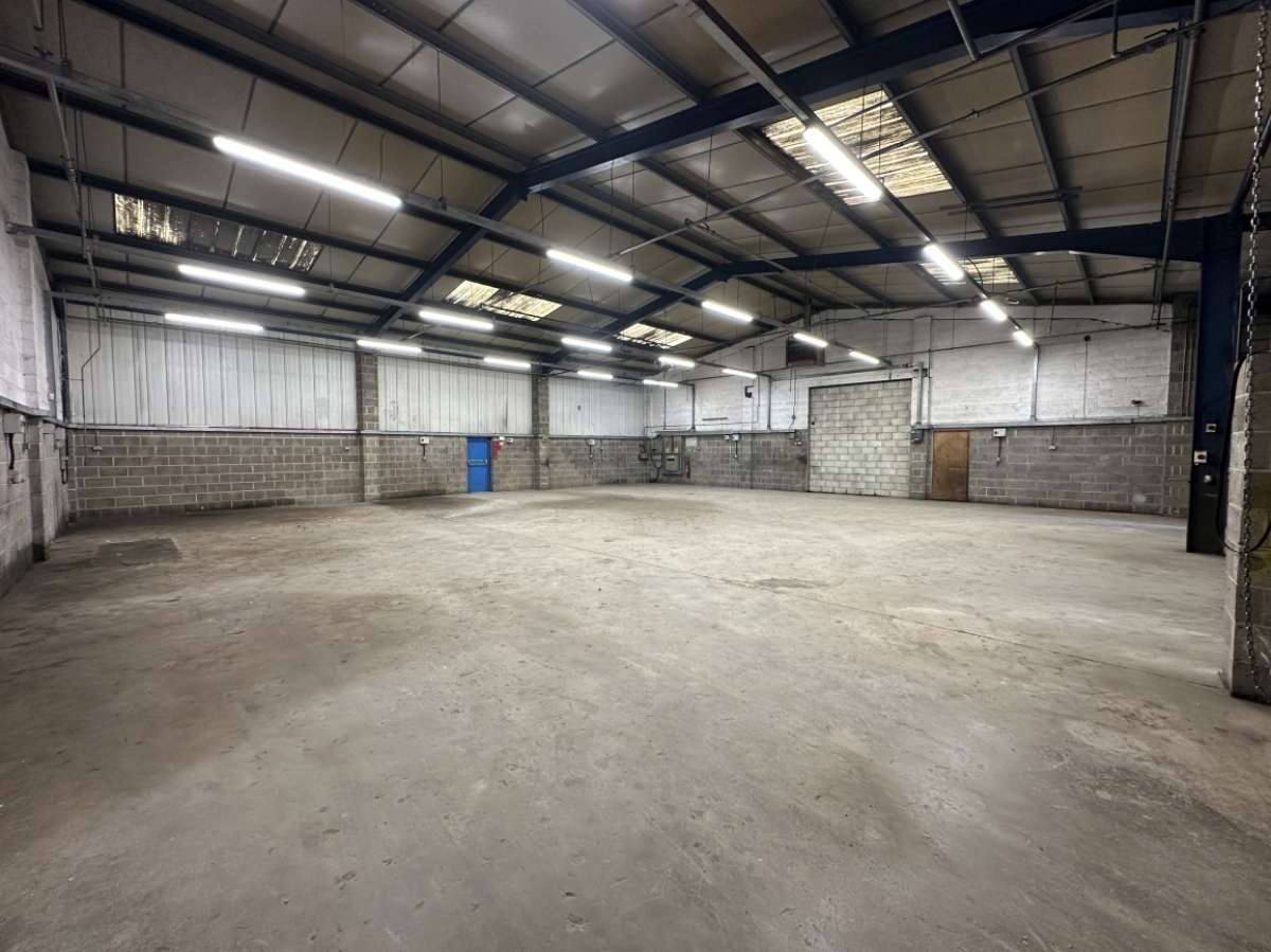 Industrial Unit in Plymouth - photo 4