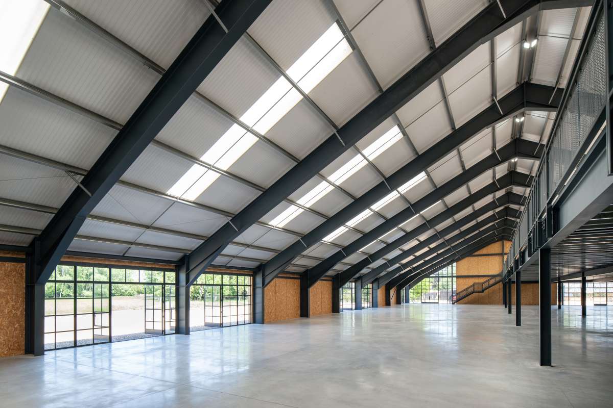 Industrial Unit in Bicester - photo 3