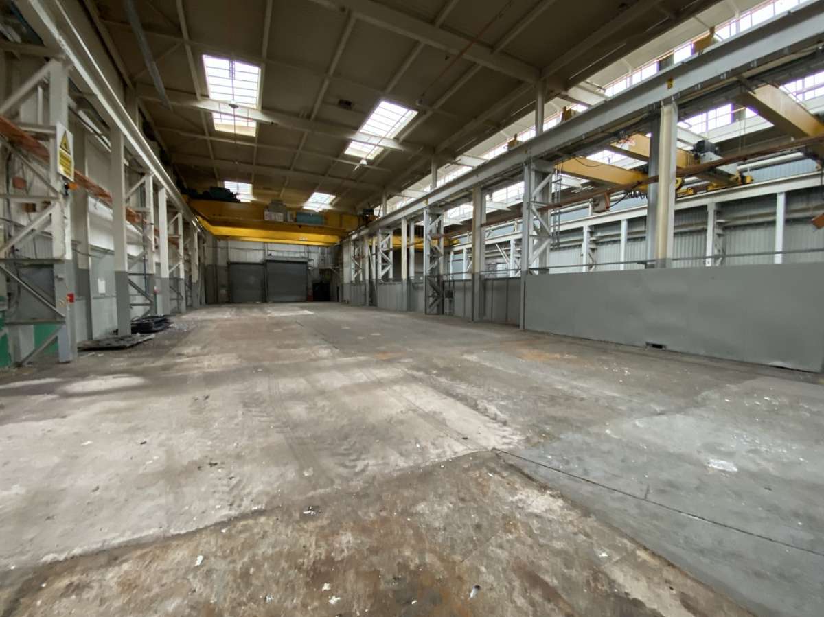 Industrial Unit in Worcester - photo 2