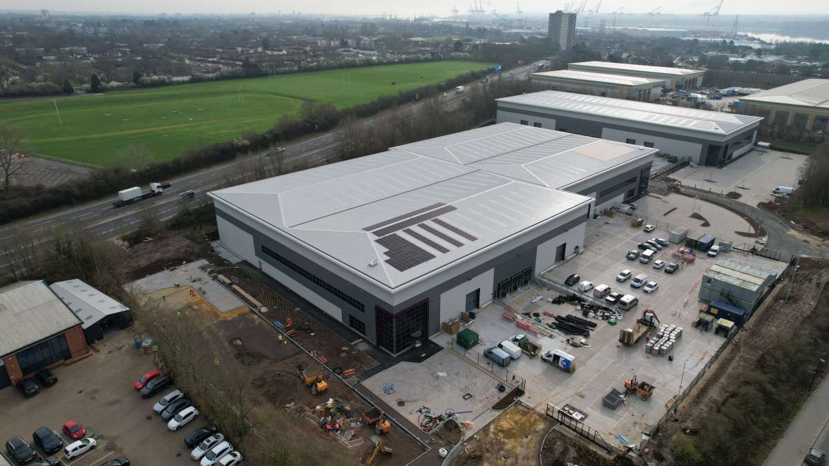 Industrial Unit in Southampton - photo 2