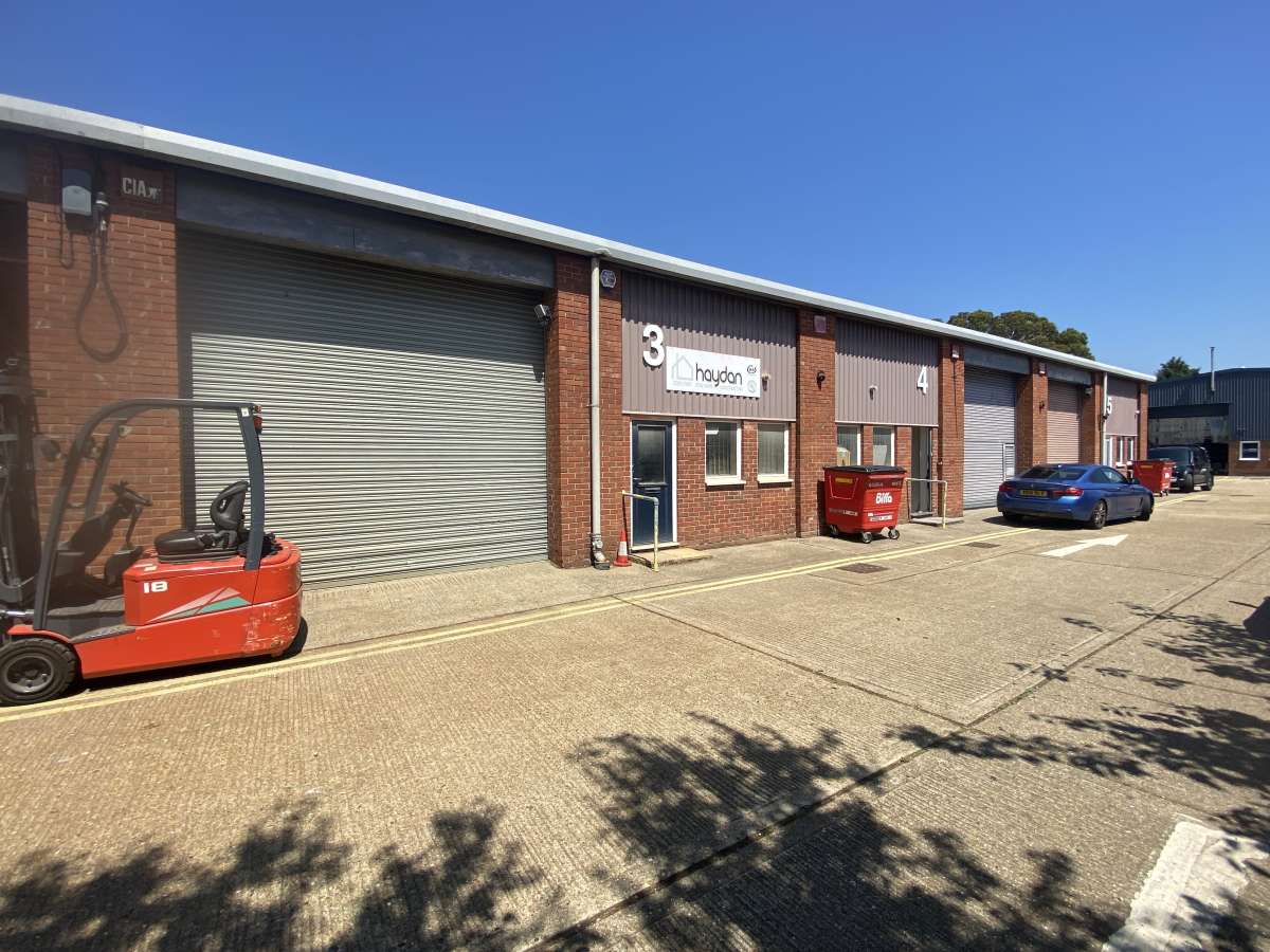 Industrial Unit in Havant - photo 4