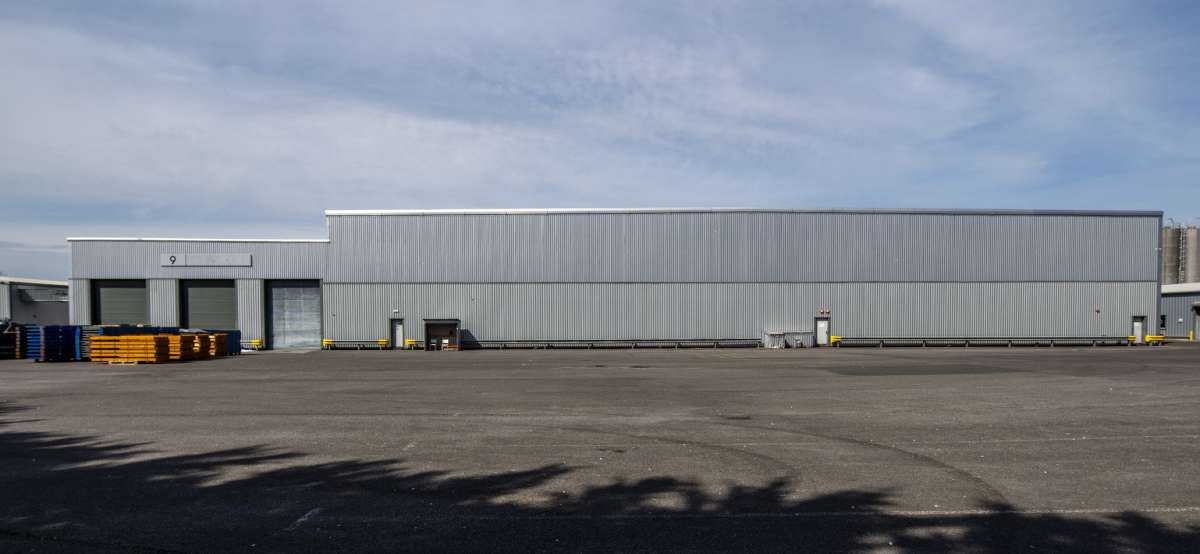 Industrial Unit in Havant - photo 2