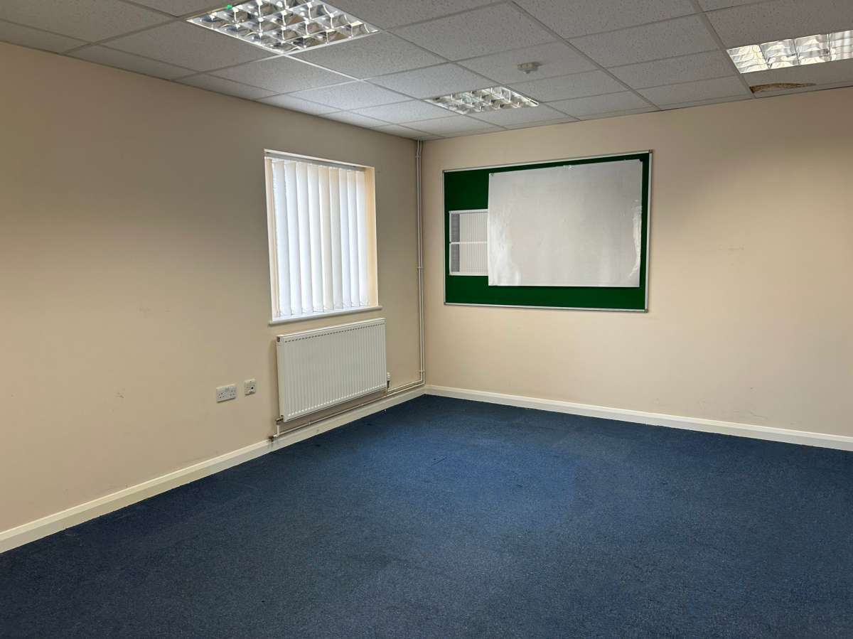 Industrial Unit in Dereham - photo 4