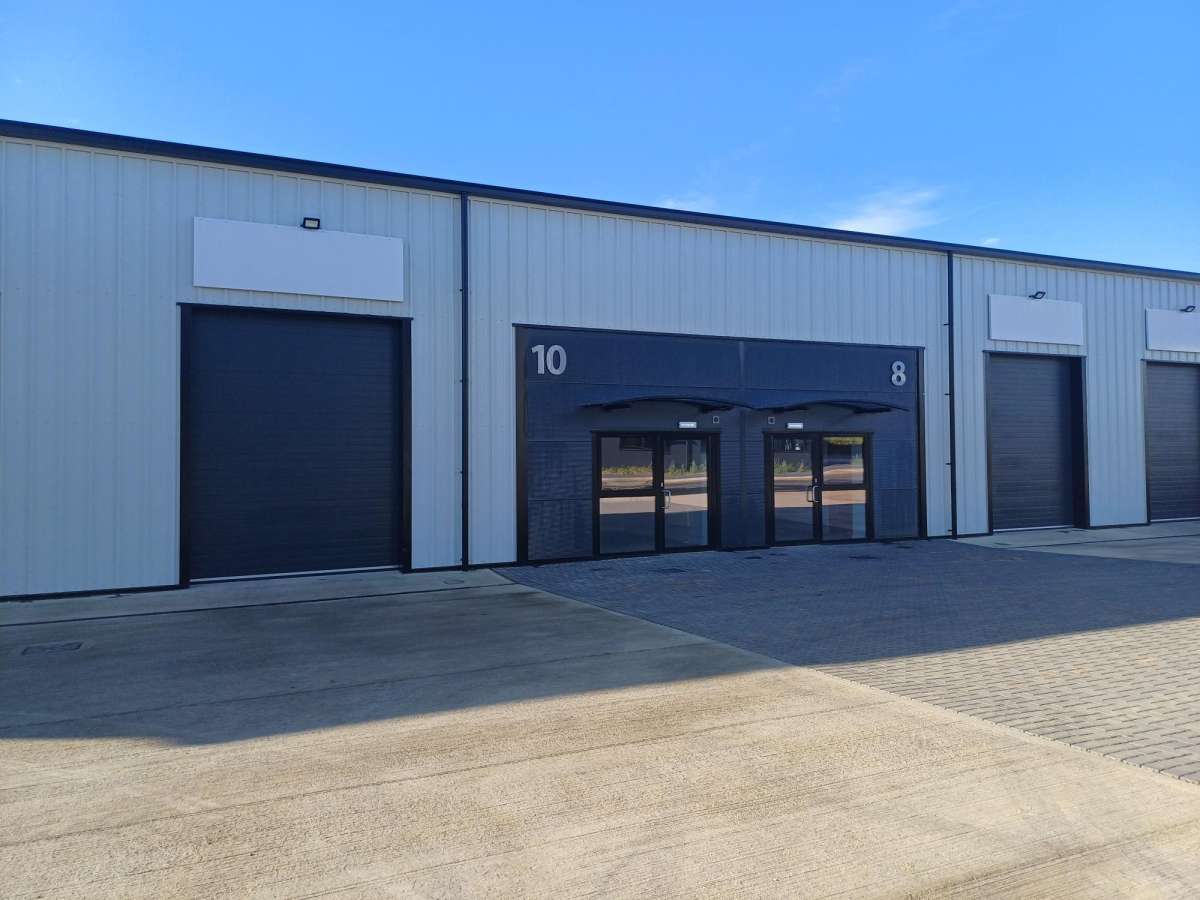Industrial Unit in Peterborough - photo 3