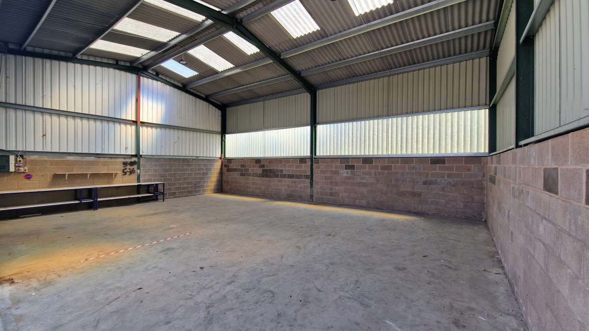 Industrial Unit in Hinckley - photo 2