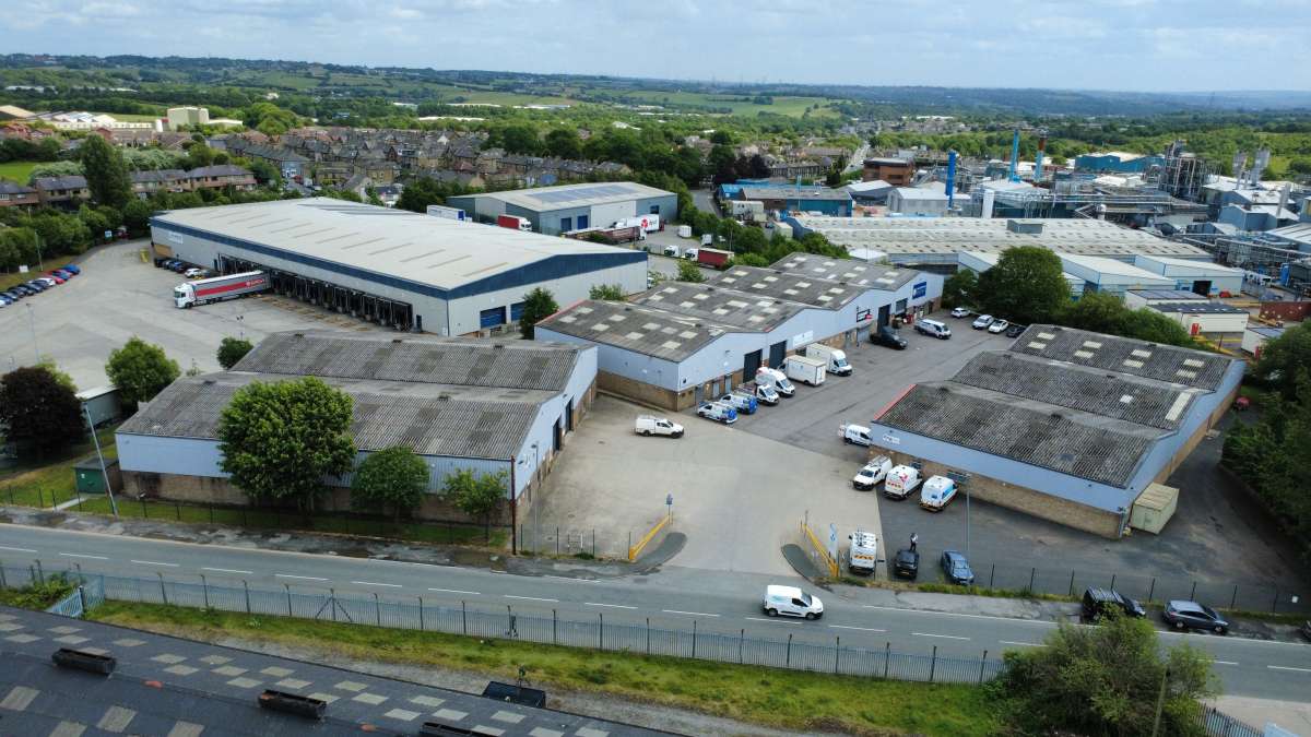 Industrial Unit in Bradford - photo 4