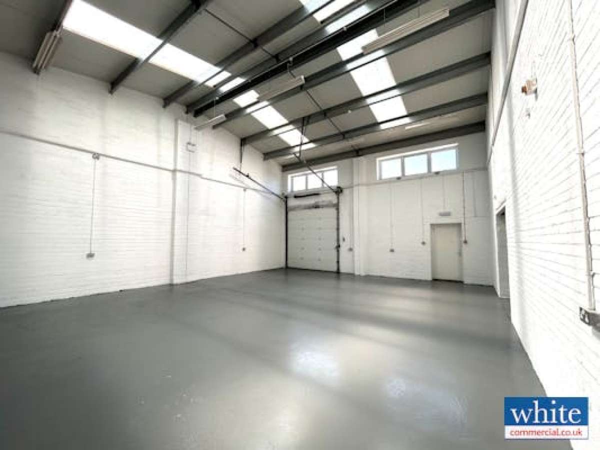 Industrial Unit in Bicester - photo 4
