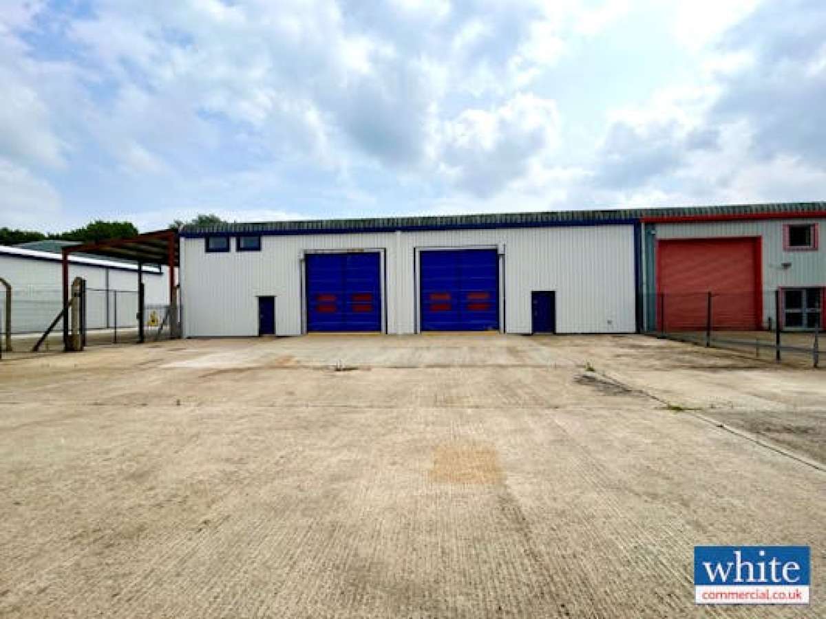 Industrial Unit in Bicester - photo 2