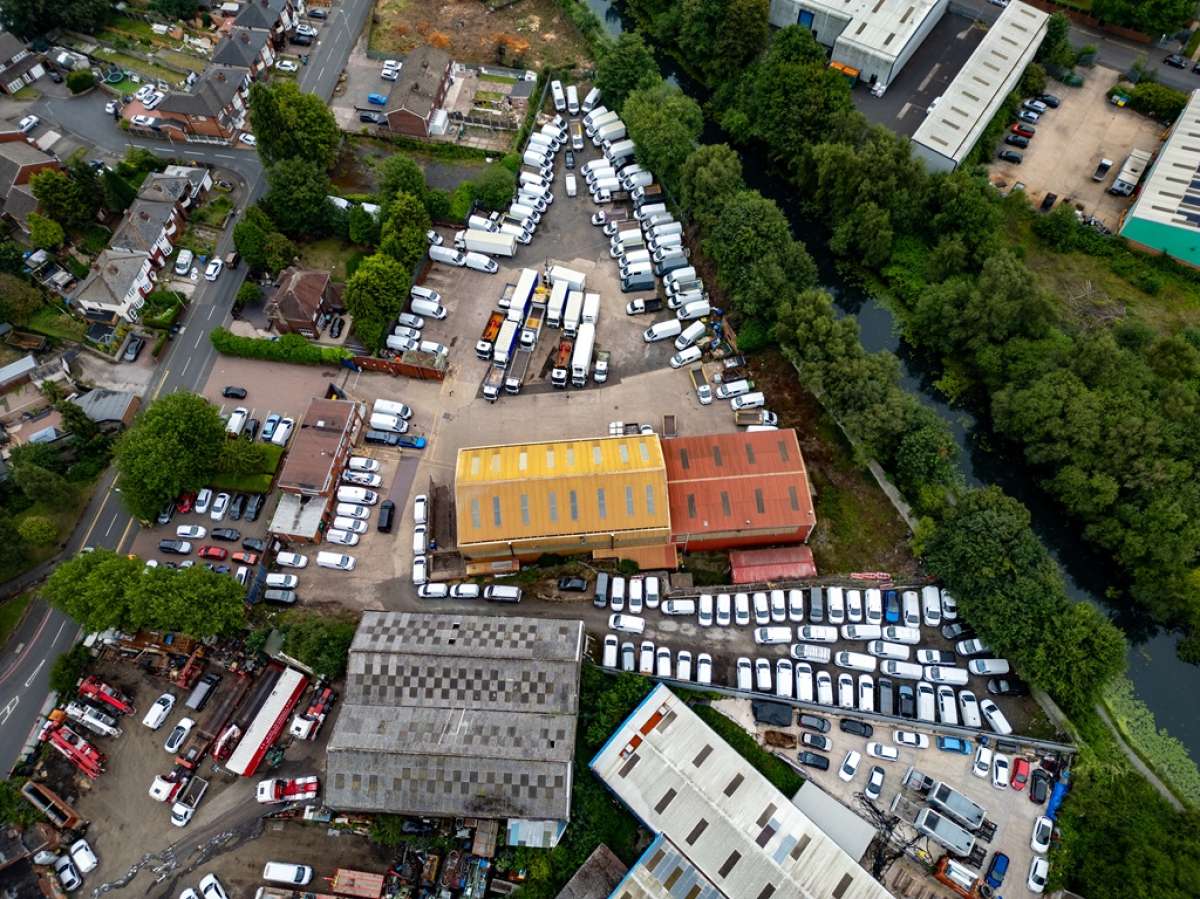 Industrial Unit in Oldbury - photo 4