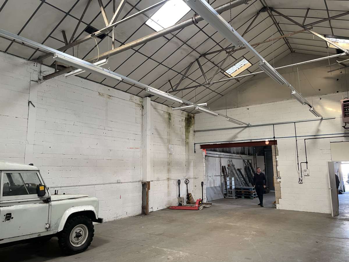 Industrial Unit in Billingshurst - photo 2