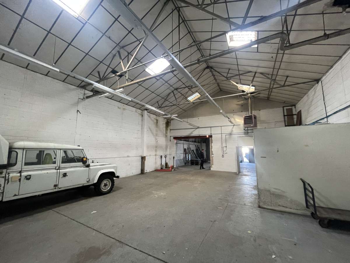 Industrial Unit in Billingshurst - photo 3