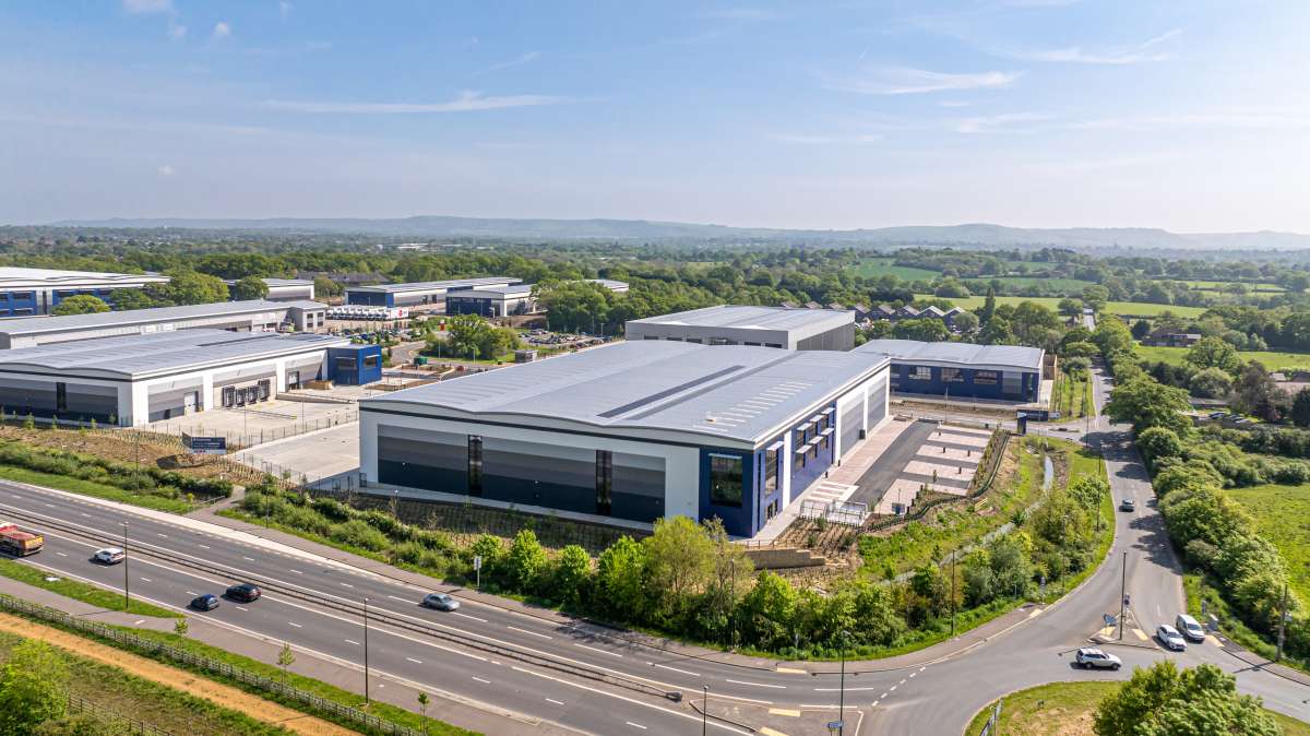 Industrial Unit in Burgess Hill - photo 2