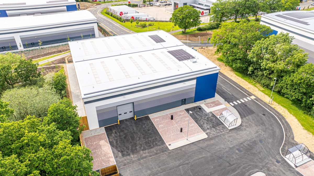 Industrial Unit in Burgess Hill - photo 2