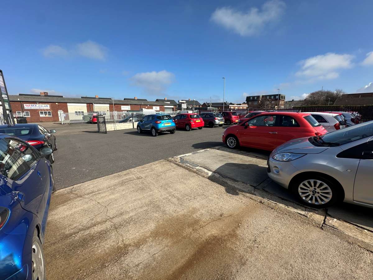 Industrial Unit in Coalville - photo 4