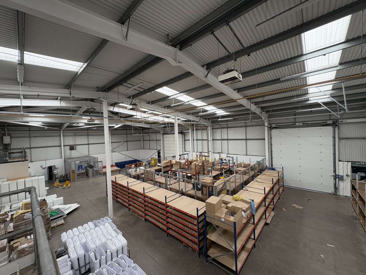 Industrial Unit in Birmingham - photo 3