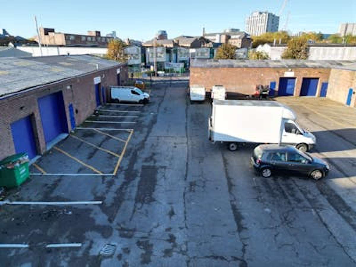 Industrial Unit in Nottingham - photo 2