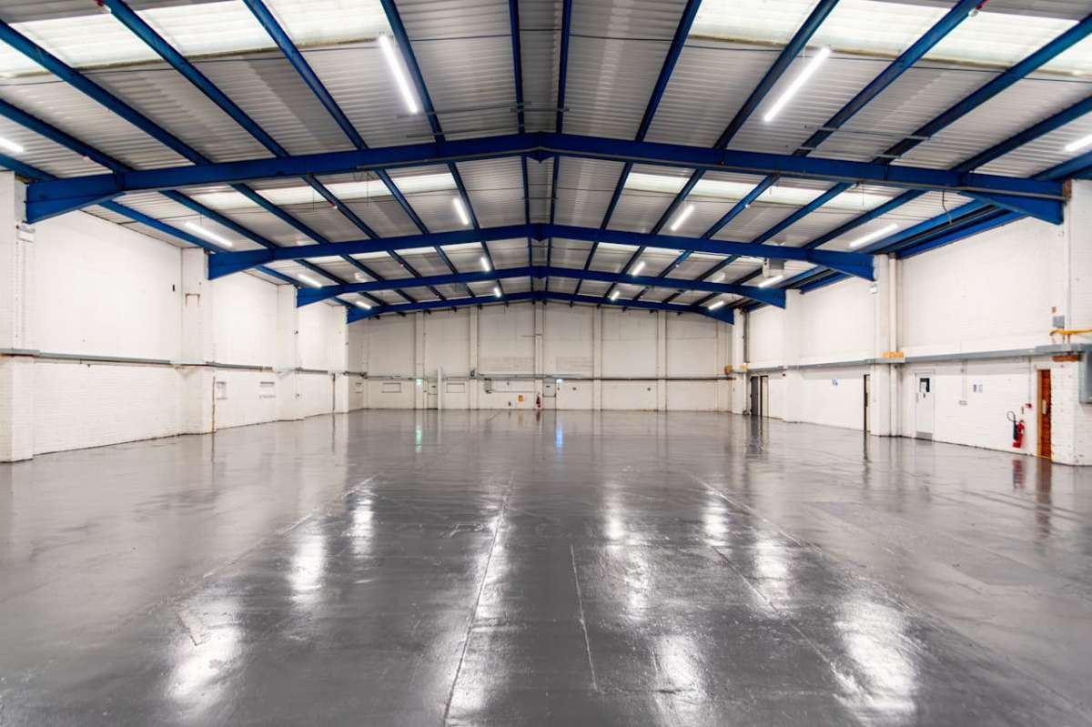 Industrial Unit in Poole - photo 3