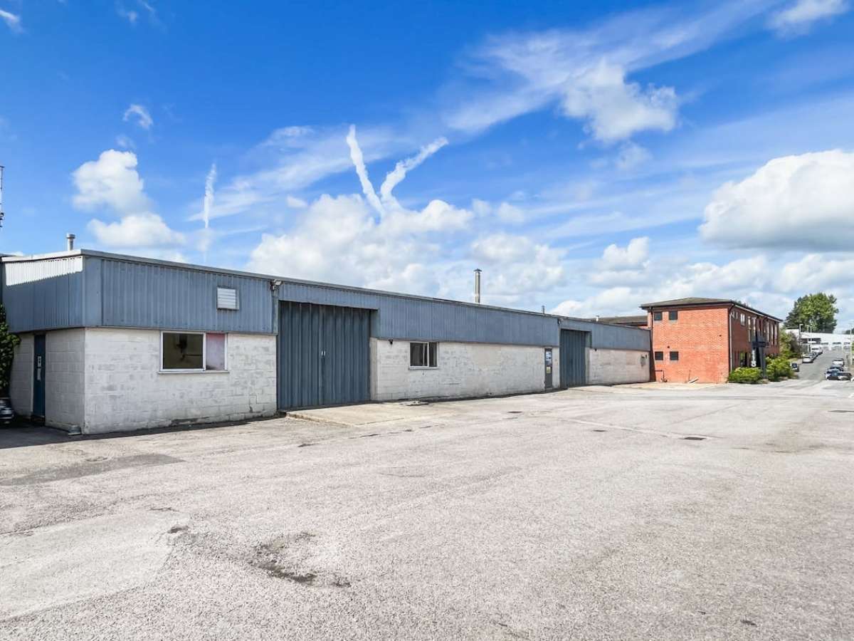 Industrial Unit in Blandford Forum - photo 3